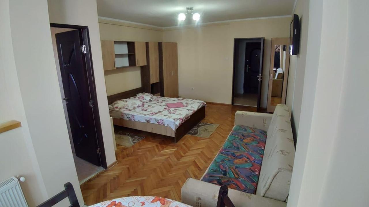 Flora Apartament Lejlighed Satu Mare Eksteriør billede
