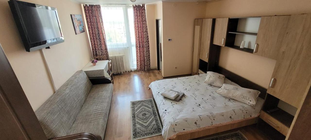 Flora Apartament Lejlighed Satu Mare Eksteriør billede